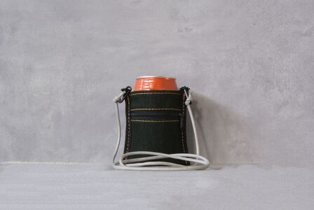 保冷缶スリーブ （緑） バッグ ポーチ ドリンク 缶 保冷バッグ 万能 便利 デニム生地 尾州デニム キャンプ キャンプ用品 アウトドア アウトドア用品 愛知県 知多市 その他名称2	