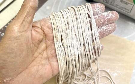 泉州蕎麦 阪南地産 十割蕎麦（春のいぶき） つゆ付き2人前（100g×2袋）【順次発送】 泉州 蕎麦 そば ソバ 年越し蕎麦 年越し 年越しそば 年越しソバ 2人前 100g 2袋 泉州産 国産 大晦日