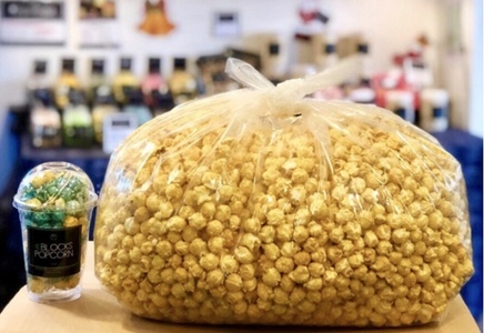 ポップコーン専門店 イベントでポップコーン屋になれます 350人分ノンオイルのエアポップ 業務用大袋で大量に送ります (味をお選びください)