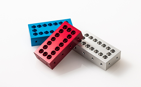 町工場職人がつくる、アルミ製ブロック10ピースセット ブルー5＋シルバー5