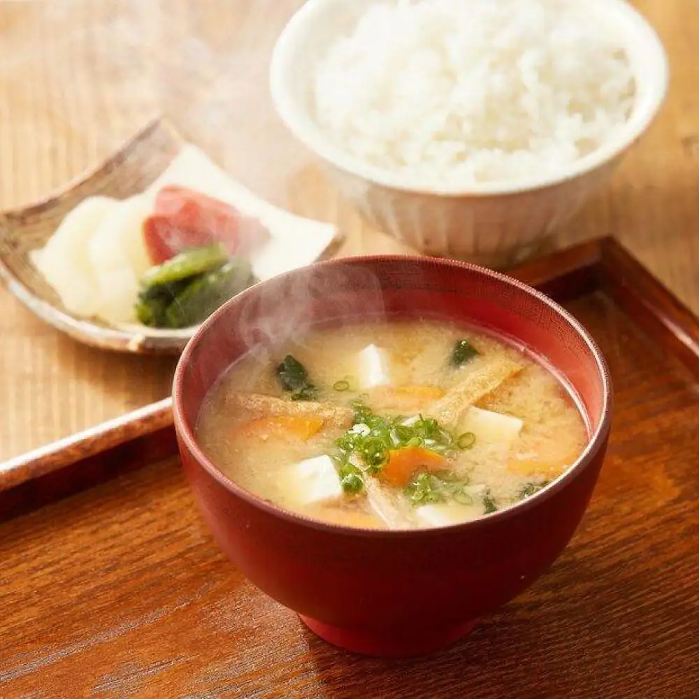 大人気のお味噌が復活「越後南魚沼こしひかりみそ」750g×4個≪南魚沼 味噌 日本産 お米 伝統 食品 健康食品 自然食品 美味しい 調味料 料理 和食 発酵食品 米味噌 白米 国産 米麹 伝統食 魚沼産 料理素材 乳酸菌≫