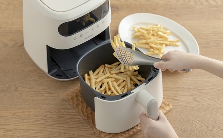 過熱水蒸気エア フライヤー FV-M30A-Ｃ アイボリー 電気フライヤー 家庭用 スチーム ヘルシー 揚げ物 揚げる 焼く 蒸す 温め直し 冷凍食品 デザート コンパクト アイリスオーヤマ