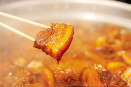 角煮 こじま 角煮まん 5個 角煮めし おにぎり 7個 詰合せ [ 角煮家こじま 長崎県 東彼杵町 hs42bkj950004 ]