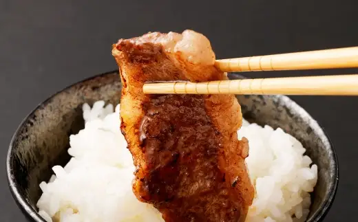 くまもと黒毛和牛プレミアム和王 焼肉用 （ バラもしくは肩ロース ） 約600g ( 約300g × 2 ） 黒毛和牛 焼肉 霜降り 旨み 肩ロース バラ お肉 ニク にく 肉 牛肉 牛 国産 熊本県産 くまもと黒毛和牛 和牛 プレミアム 和王 冷凍
