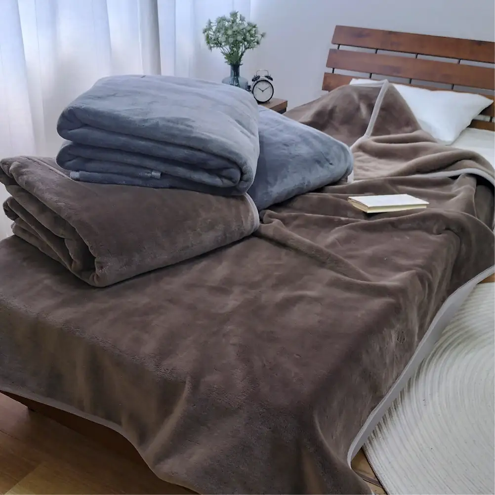 【4枚組】スーパーロングサイズ 洗える ふんわり軽量毛布 色アソート NM-1422-4P-ST