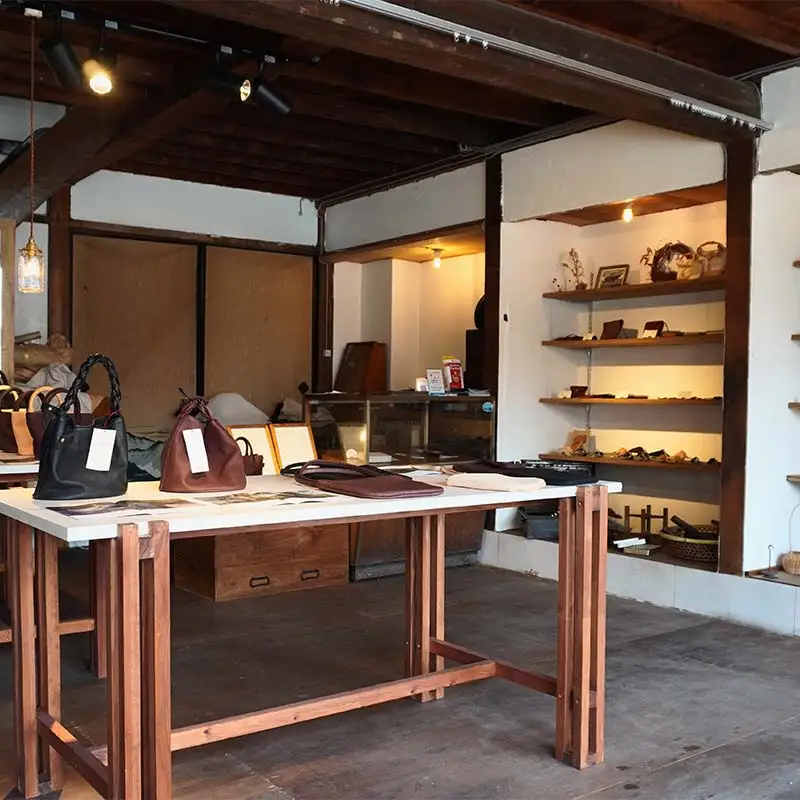 熊革 名刺入れ 二つ折り 本革 レザー ブラック 福島県 西会津町 F4D-2221