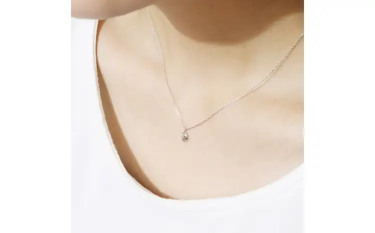プラチナ 0.02ct 三日月ダイヤモンドペンダント 山梨県 甲斐市 BQ-225