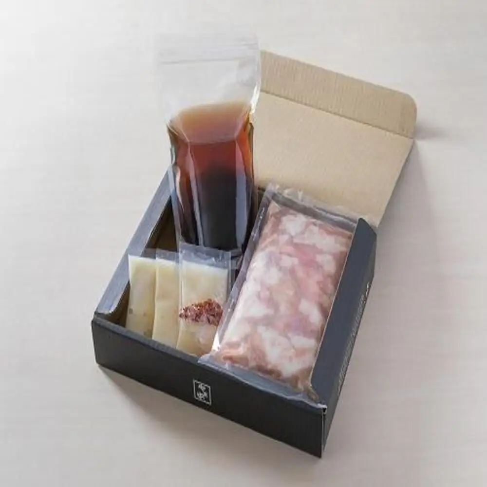 【定期便全6回】【博多もつ鍋やま中】もつ鍋しょうゆ味（3～4人前） | 肉 お肉 にく 食品