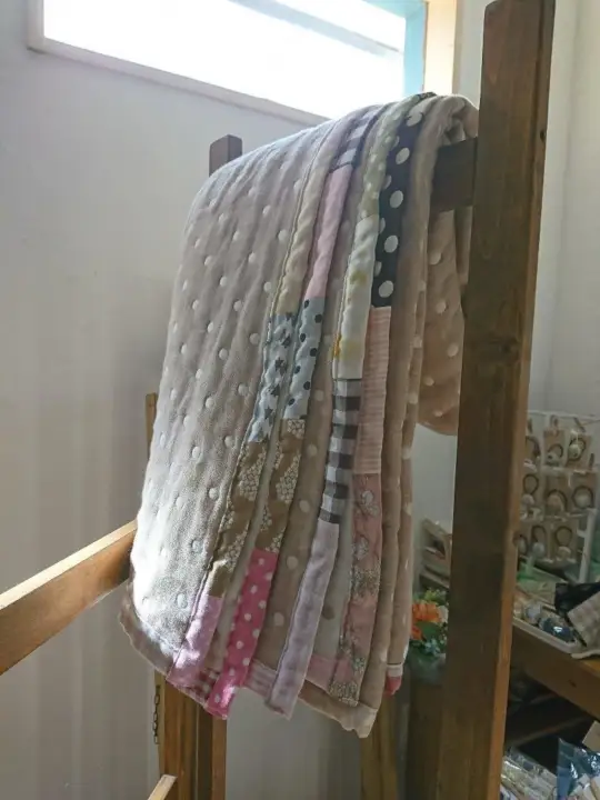 ハンドメイドの国産6重ガーゼの【100cm×70cm】サイズブランケット（ブルー）