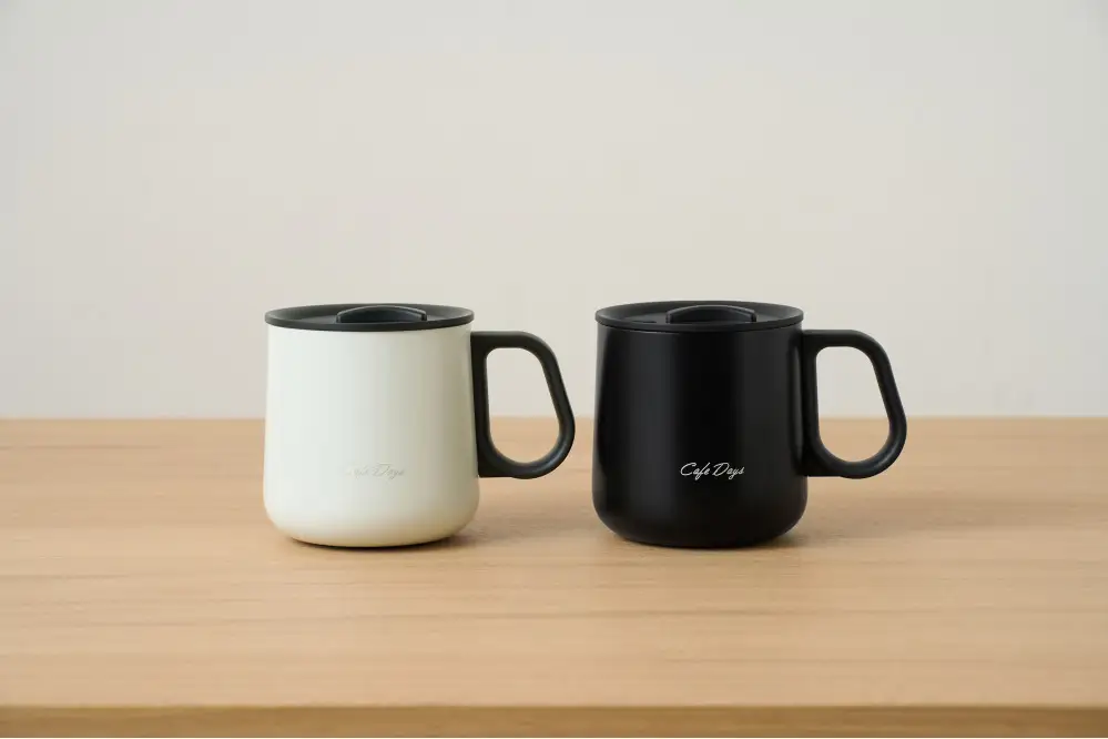 Ｃａｆé Ｄａｙｓ ふた付きマグカップ NCD-M360 ブラック
