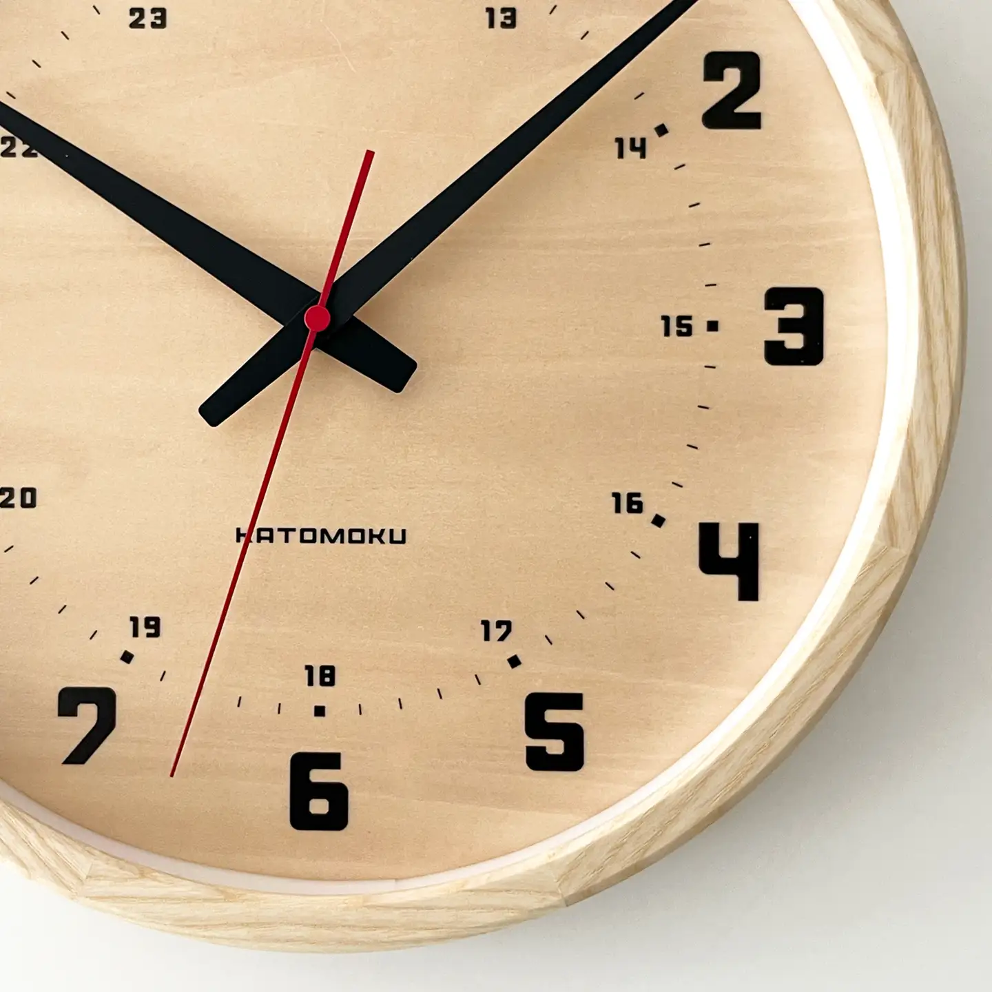 KATOMOKU muku clock 8 ≪km-81NARC≫木製掛け時計(ナチュラル/電波スイープムーブメント(連続秒針))【R7450】