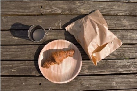 【小国町森林組合】阿蘇小国杉 ウッドトレイ ソーサ― 10枚 丸型 角型 各5枚 小国杉 国産材 天然木 SDGs 国産 小国町 阿蘇 熊本 木製 食器 什器 キャンプ BBQ バーベキュー 10枚 贈り物 ギフト プレゼント 阿蘇小国杉のくらし