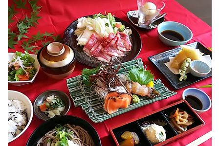 平日限定 おんりーゆー 1泊2食付きペアご宿泊券【金時】【温泉 サウナ お風呂 結婚記念日 敬老の日 ギフト プレゼント 利用券 神奈川県 南足柄市 】