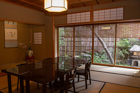 【ミシュラン掲載】建仁寺 祇園 丸山 ランチ・ディナー共通コース 2名様（1年間有効） お店でふるなび美食体験 FN-Gourmet276528