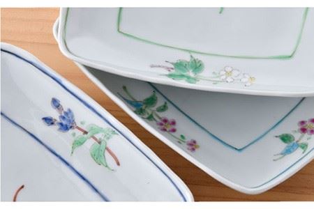 【波佐見焼】小花紋 角皿 3枚組 食器 皿 【藍水】 [GB24]  波佐見焼