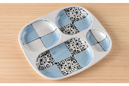 【波佐見焼】おつまみ プレート・ミニカップ ペアセット 「市松」ブルー 食器 皿 【大新窯】 [DC53]  波佐見焼