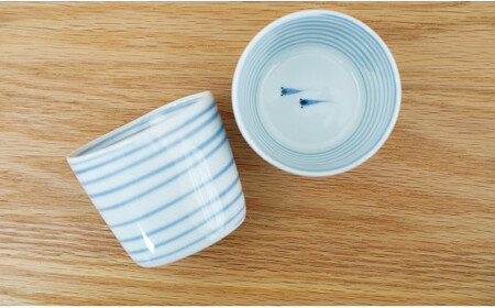 【優しい器「めだか」】鉢・そば猪口と吉祥豆皿セット【皓洋窯】食器 うつわ 器 鉢 平鉢 丼 カップ フリーカップ そば猪口 小皿 薬味入れ ペア 3種 2枚 計6点 メダカ めだか 手描き 食器セット シンプル ギフト 贈り物 A45-367