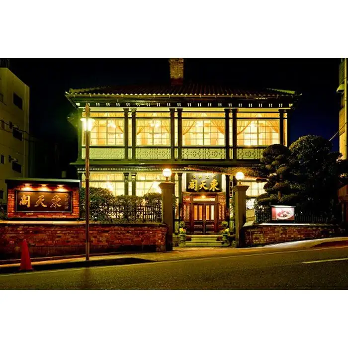 創業七十余年受け継がれてきた神戸『東天閣』自慢の頂湯ふかひれ麺