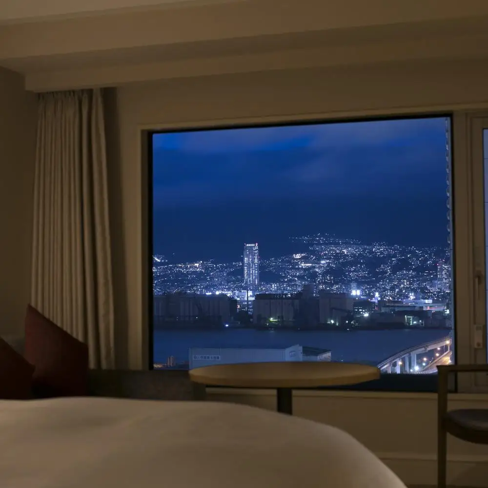 神戸ベイシェラトン ホテル＆タワーズ　ホテルギフトチケット（20000円相当）