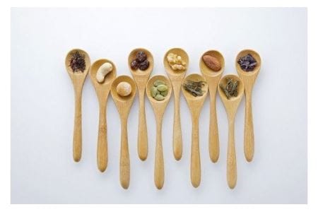 Ｎｕｔｓｋｏ ナッツとこんぶが入った自然のおやつ８点セット ナッツ 昆布 アーモンド カシューナッツ くるみ マカダミアナッツ かぼちゃの種 レーズン 真昆布 がごめ昆布ふのり 海藻ダルス おやつ おつまみ 北海道 函館市 はこだて ふるさと納税_HD038-011