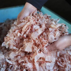 a30-222　【定期便 3回】花かつお節(75g×8袋  セット)