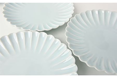 【波佐見焼】菊彫 青白釉 5寸皿 プレート 5枚セット 食器 皿 【福田陶器店】 [PA213]  波佐見焼