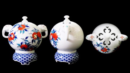 【伊万里焼】市川冬山窯「色鍋島柘榴文台付香炉」 037-H754