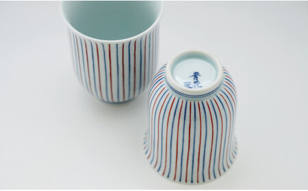 しん窯 青花 染錦十草反り組湯呑 有田焼 湯呑み ゆのみ カップ 2個 セット ギフト 贈答 35000円 3.5万円 A35-539