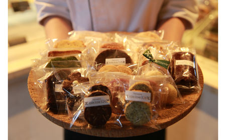 ＜JoieJoie326＞焼き菓子詰め合わせ ☆ パティスリー 宮國充 読谷村 人気店 もらって嬉しい パウンドケーキ ガレット フィナンシェ クッキー スイーツ 沖縄 キレイ 人気商品 手作り プレゼントに ギフトに お祝いに オススメ