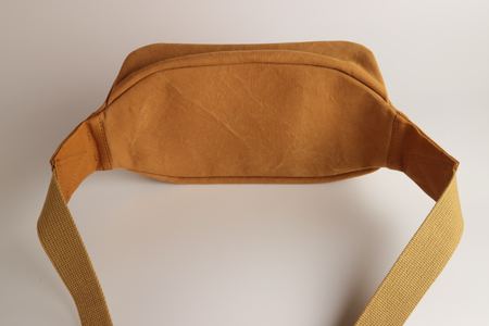 ボディバッグ キャメル [アトリエSASSA 富山県 朝日町 34310134]