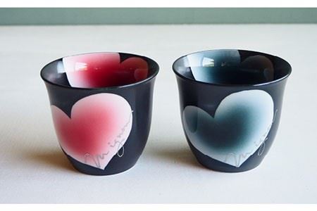 【波佐見焼】mignon ハート フリーカップ 2個セット 赤・グレー 食器 皿 【紫明窯・作家はな】【陶藤】 [BE24]  波佐見焼