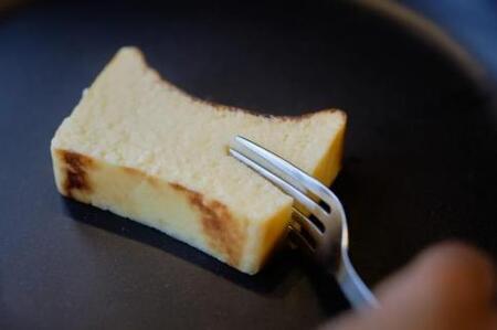 島に恋するバスクチーズケーキ ＜屋久島の地元焼酎「三岳」使用＞