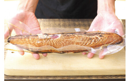 【訳あり】 藁焼き かつお の たたき 1kg （藻塩入り） / 鰹 カツオ 魚介 たたき ※離島への配送不可【nks209-c-1-C】