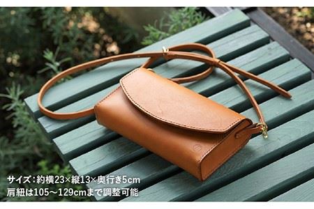 【経年変化を楽しむ本革製品】BOX ショルダー バック 本革 《糸島》【BLESS】 [AAA022]