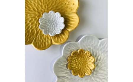 有田焼 flower plate 野菊/金銀彩（銘々皿・豆皿 計4ヶセット）深海三龍堂 食器 おしゃれ お皿 プレート 取り皿 ケーキ皿 パン皿 30000円 3万円 A30-701