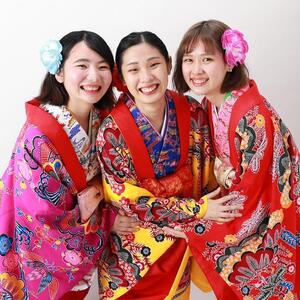 【レンタル琉装veni】自撮りし放題！プレミアム琉装体験プラン！（女性1名様）