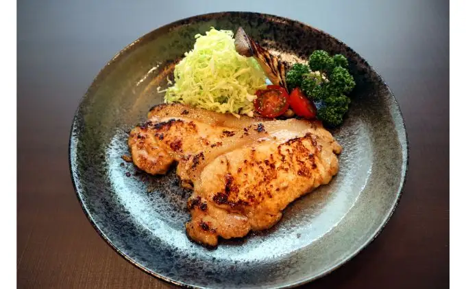 ”笑顔大吉ポーク”おうちで味わう定番セット　A 加工品 惣菜 冷凍 ハンバーグ ロース しゅうまい 