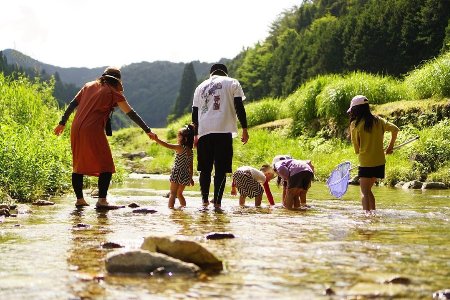 【電子クーポン券】まるかりの里キャンプ場 宿泊利用（9,000円分）【75-6】