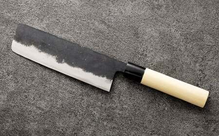 【土佐打刃物】黒打菜切 包丁 16.5cm （両刃） 刃物 万能包丁  ナイフキッチン 手打鍛造刃物