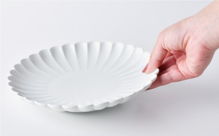 【波佐見焼】菊彫 7寸皿 プレート 白マット・ネイビー ペアセット 輪花皿 食器 皿 【洸琳窯】 [GE56] 波佐見焼