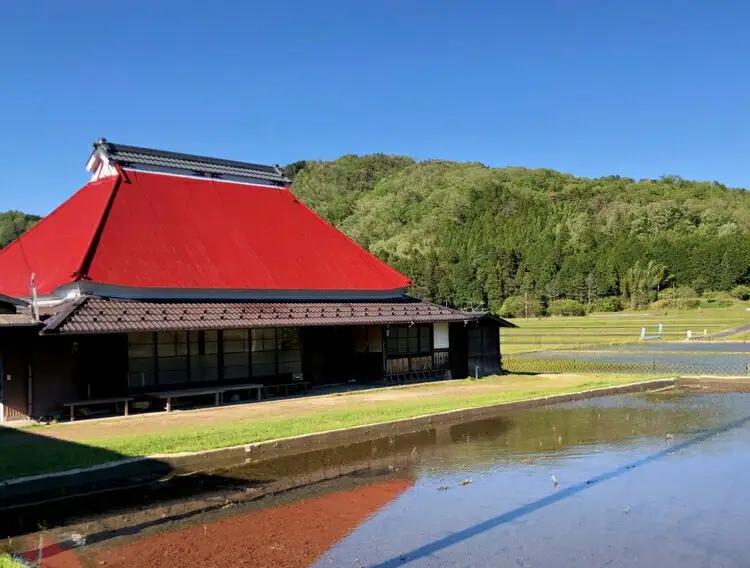 築150余年の古民家で食べるかまどご飯体験