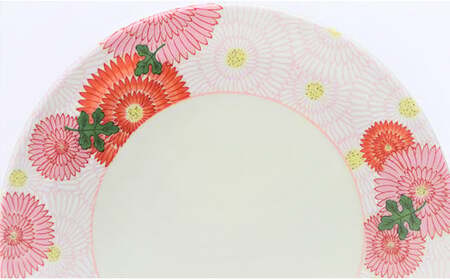 有田焼 錦菊花尽くし 7寸丸皿 21cm 2枚セット【丸兄商社】食器 器 うつわ 皿 丸皿 パスタ皿 プレート ワンプレート 2枚 セット ペア 縁起物 お正月 おせち ハレの日 銀彩 菊 華やか A40-403