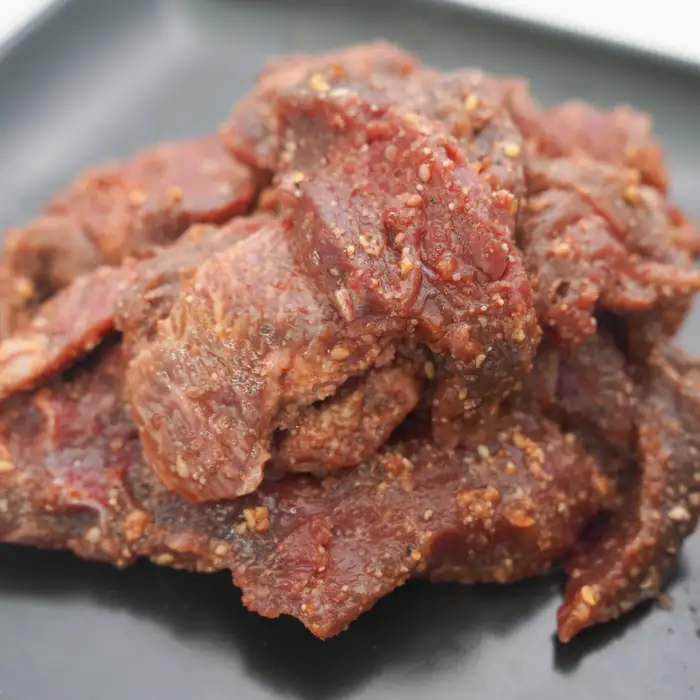 【定期便12ヶ月】淡路牛 赤身焼肉タレ漬け 900g（300g×3PC） 焼肉セット
