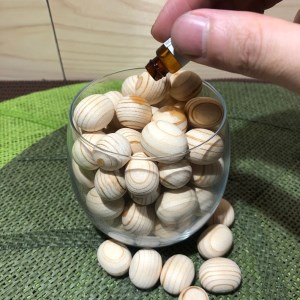 吉野ひのきアロマボール100ｇ×10袋《株式会社南都木材産業》