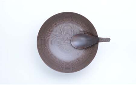有田焼 究極のラーメン鉢 錆千段・錆象嵌 ペアセット レンゲ付【まるぶん】食器 器 うつわ 磁器 陶磁器 麺鉢 ラーメン鉢 丼 丼ぶり どんぶり シンプル おしゃれ ブラウン 電子レンジ対応 A45-334