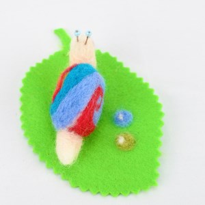 梅雨の楽しみ [カタツムリ] 手作り羊毛キット・親子で作れる動画付き【0461】
