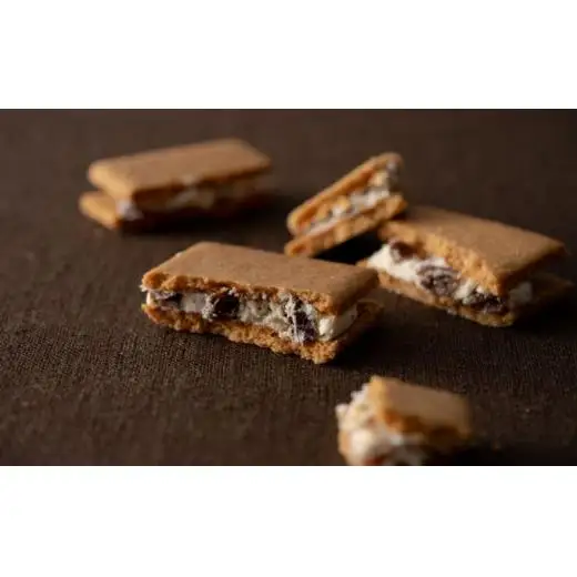 レーズンバターサンド「いち福神」（8枚入）