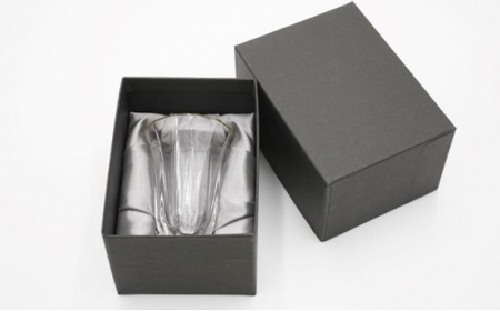 金杯（万華鏡）青海波（貝入）黒 酒器 工芸品 ガラス 高岡漆器 あわび貝 漆 螺鈿ガラス上質感 十二角 金付杯 神秘的 輝き きれい おしゃれ  FAD-0995