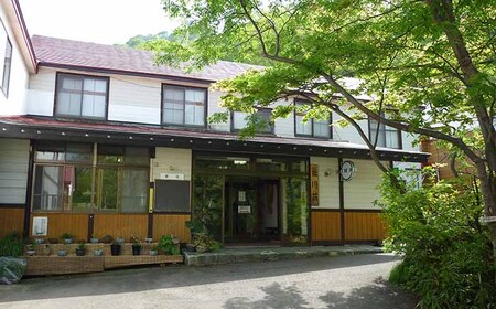 秘湯 源泉かけ流し 【松川温泉 松川荘】 1泊2食付 2名様 和室A ／ ペア宿泊券 温泉 温泉宿 宿泊券 宿泊 露天風呂 ペア 2名 旅行 観光 観光旅行 トラベル 旅 お泊り 一泊二食 1泊2食 食事付き 家族旅行 夫婦 カップル 家族 おすすめ オススメ