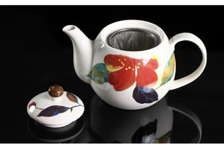 【美濃焼】「＆藍」and-ai 16点セット『山茶花』柄 多治見市/ エー・アイ  茶碗 ゆのみ 湯呑 箸 はし 小皿 食器 セット 花柄 レトロ 器 美濃焼 記念日 記念 特別 おもてなし お祝い ギフト プレゼント 贈答 贈り物 送料無料  [TAG008]